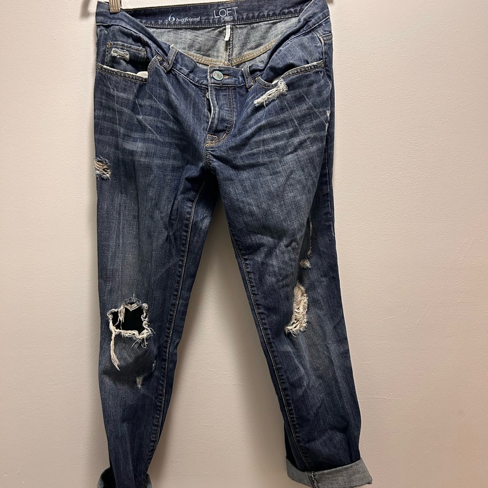 Loft Boyfriend Button-fly Cropped Distressed Jeans Sz 6 28 in waist NWT